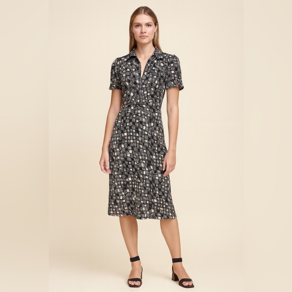 Diane Von Furstenberg Dresses & Skirts - Diane von Furstenberg Silk Collared Printed Dress/Size 6
